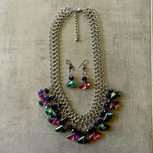 Gorgeous crystal and silver necklace & earring set.